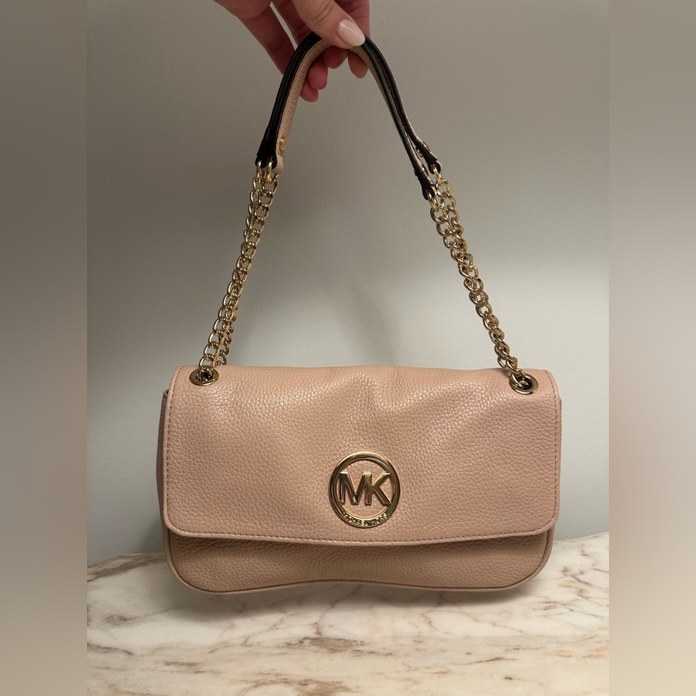 Michael Kors Adjustable Chain Crossbody - Nude